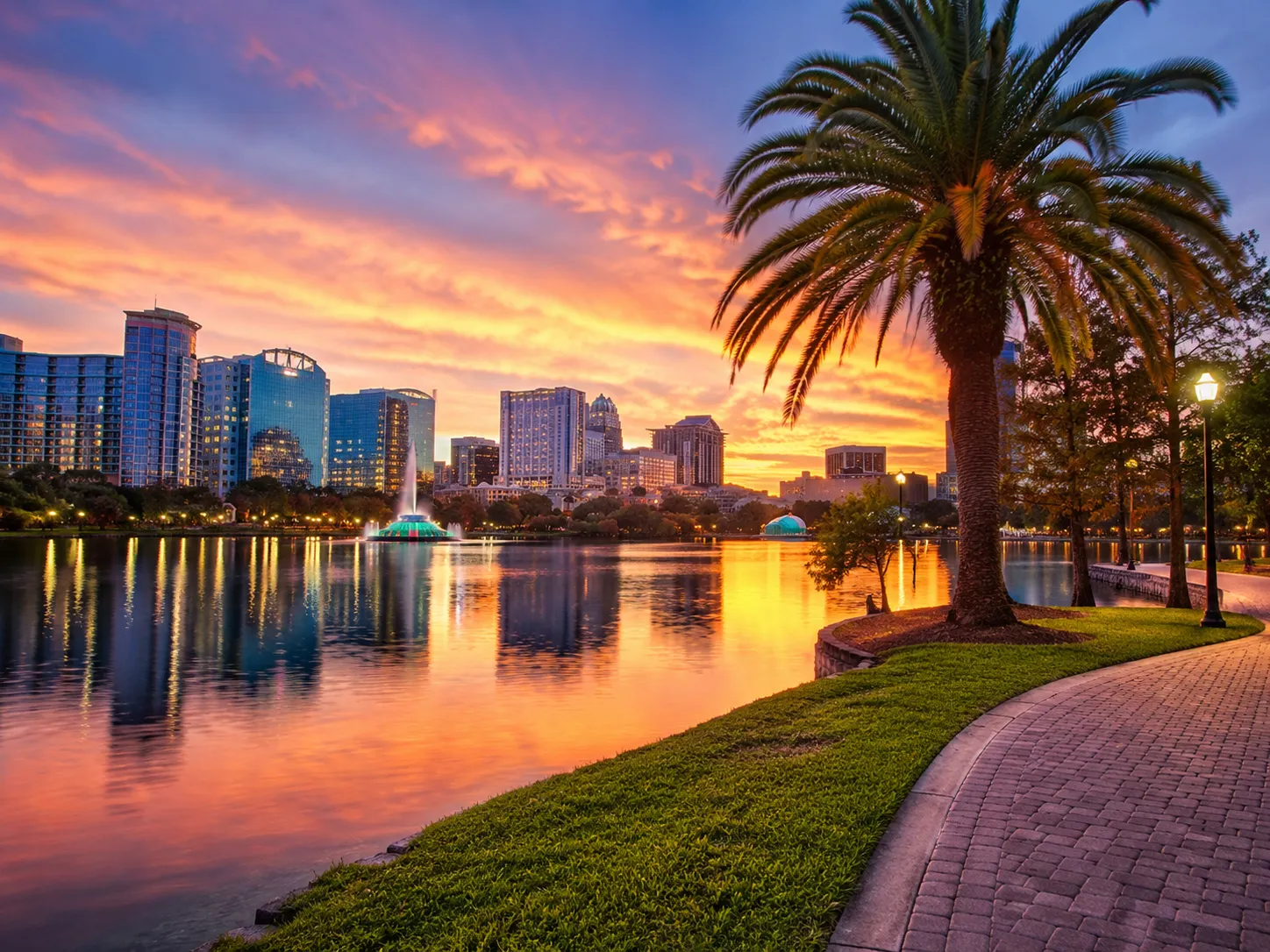Aerial view of Lake Eola and downtown Orlando
